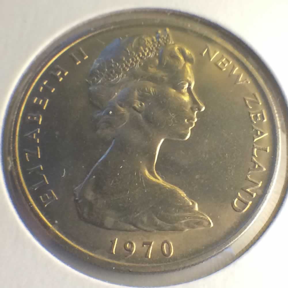New Zealand 1970  20 Cents Kiwi Coin ( 20C ) - Obverse